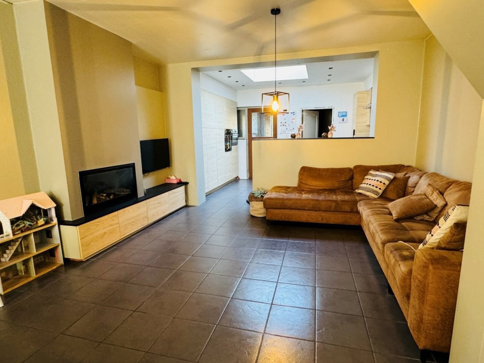 Te renoveren woning met 2 slaapkamers en tuin. - foto 4