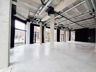 Aura’s – GINDERALE – KANTOREN // WINKELRUIMTES TE HUUR. Het monumentale Lagerhouse van de vroegere brouwerij GINDER-ALE wordt gerevitaliseerd naar...