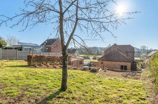 Gezellige woning op een perceel van 785 m² te Testelt (Scherpenheuvel-Zichem)Deze charmante woning is rustig gelegen in de straat Rode te Testelt,...