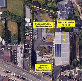 <strong>Opslagloods met kantoorfunctie</strong> op TOP - locatie te 1500 Halle. (in de buurt van ACTION, DREAMBABY, ...)<br />Dit pand is gesitueerd langsheen de Edingensesteenweg 22 te 1500 Halle. (actueel uitgebaat door VCDEVROEDE)<br />Gelegen achter showroom actueel uitgebaat door VCDEVROEDE (aankoop showroom optioneel - aparte verkoop)<br /><strong>Bebouwde oppervlakte: 575m2, bestaande uit: </strong><br />- Loods / magazijn: +/- 575 m2. Zadeldak. Goothoogte 500 cm, nokhoogte 930 cm.<br />- Kantoorfunctie op verdiep van +/- 180m2 bestaande uit:<br />Grote vergaderruimte - 34m2, 5 burelen (12, 13, 18, 11, 11 m2), centrale ruimte van 42 m2. Zone voor archief.<br />Zonnepanelen aanwezig op zadeldak opslagloods.<br /><strong>Vraagprijs: 685.000 € </strong>(verkoop onder registratierechten)<br /><br /><strong>Optioneel :</strong><br />- Mogelijkheid tot aankoop parking: links van de showroom is er een doorgang (550 cm breedte) naar achtergelegen geasfalteerde parking met 18 parkeerplaatsen. <br />- Mogelijkheid tot aankoop showroom aan de straatkant. (in optie)<br />(verkoopprijs te verkrijgen op aanvraag)<br /><br /><strong>Info: tel. Benoît Menschaert: 0476/76.40.47.</strong><br />info@investinrealestate.be