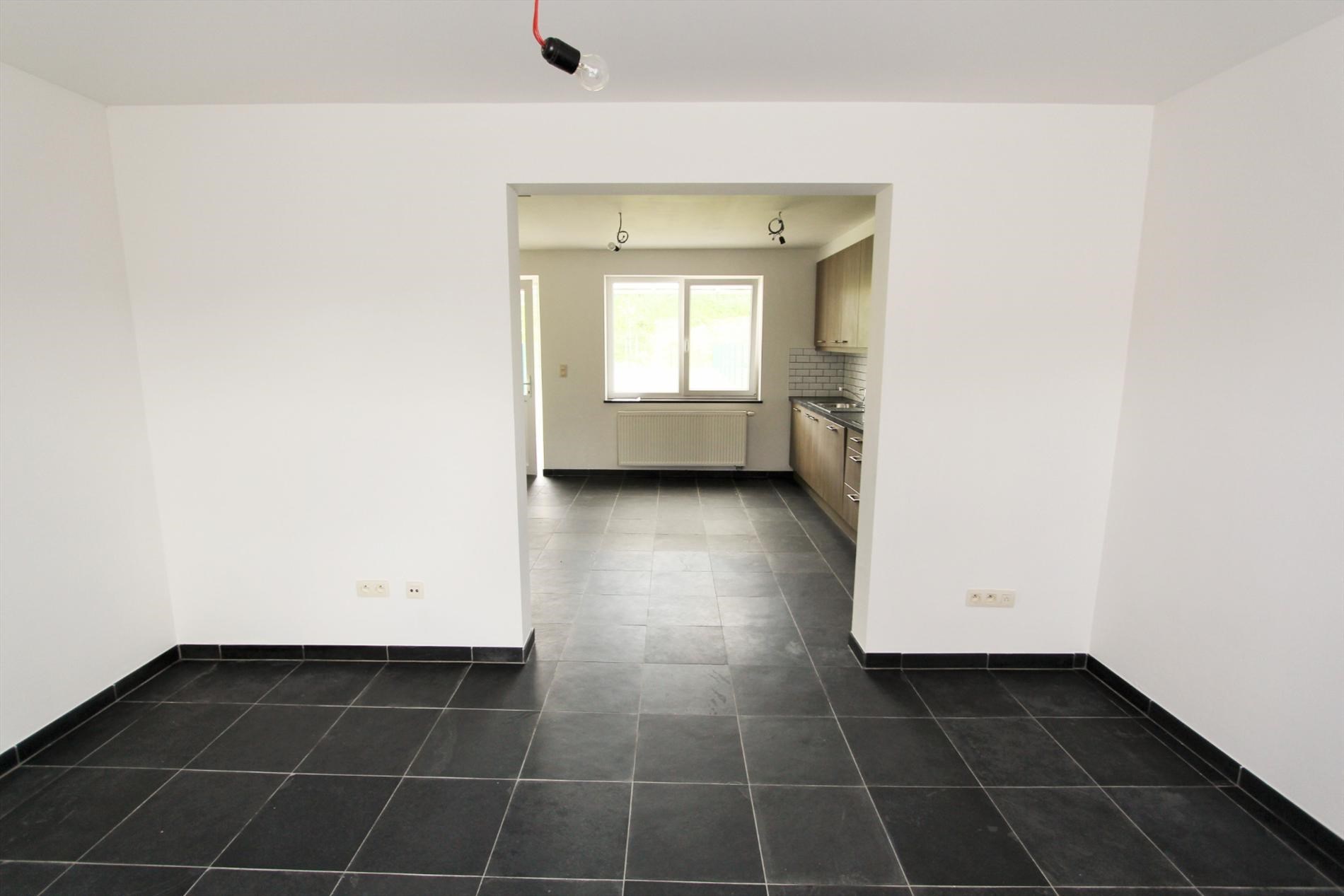 WONING te Lummen : 2 slpks, tuin, stpl - foto 2