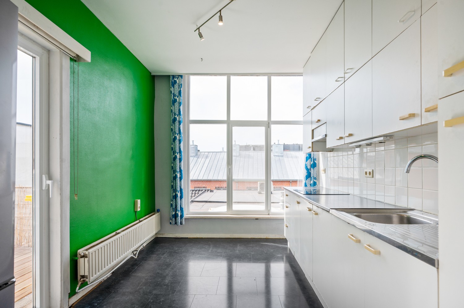 Ruim en lichtrijk appartement met 2 slpkrs en garagebox optioneel in het centrum van Lier - foto 4