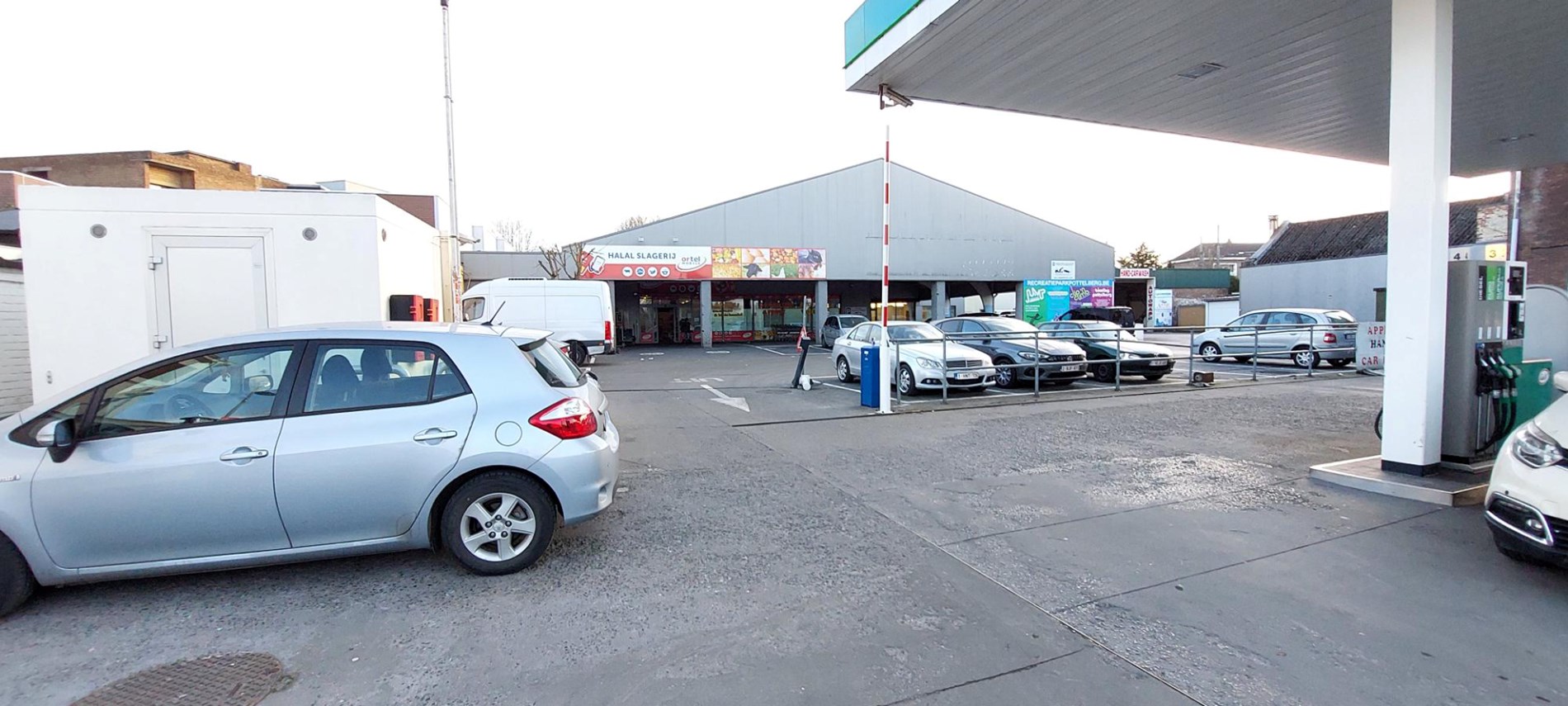 Commercial à louer à Courtrai - photo 3