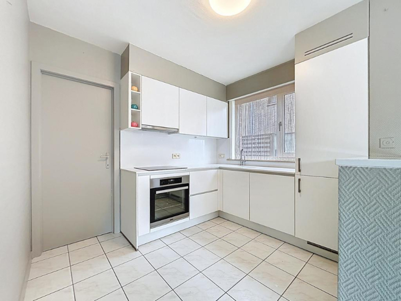 Instapklaar appartement met 2 slpks, garage en terrassen - foto 5