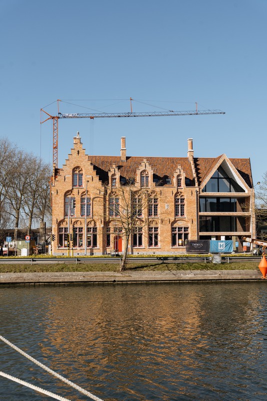 Sfeervol wonen te Brugge in een historisch gebouw - photo 1