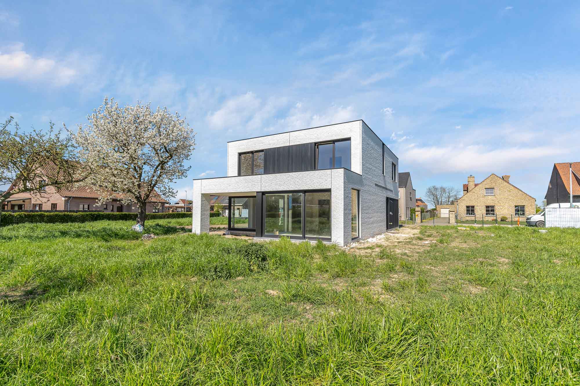 Luxe Nieuwbouwvilla in groene deelgemeente Deinze - foto 1