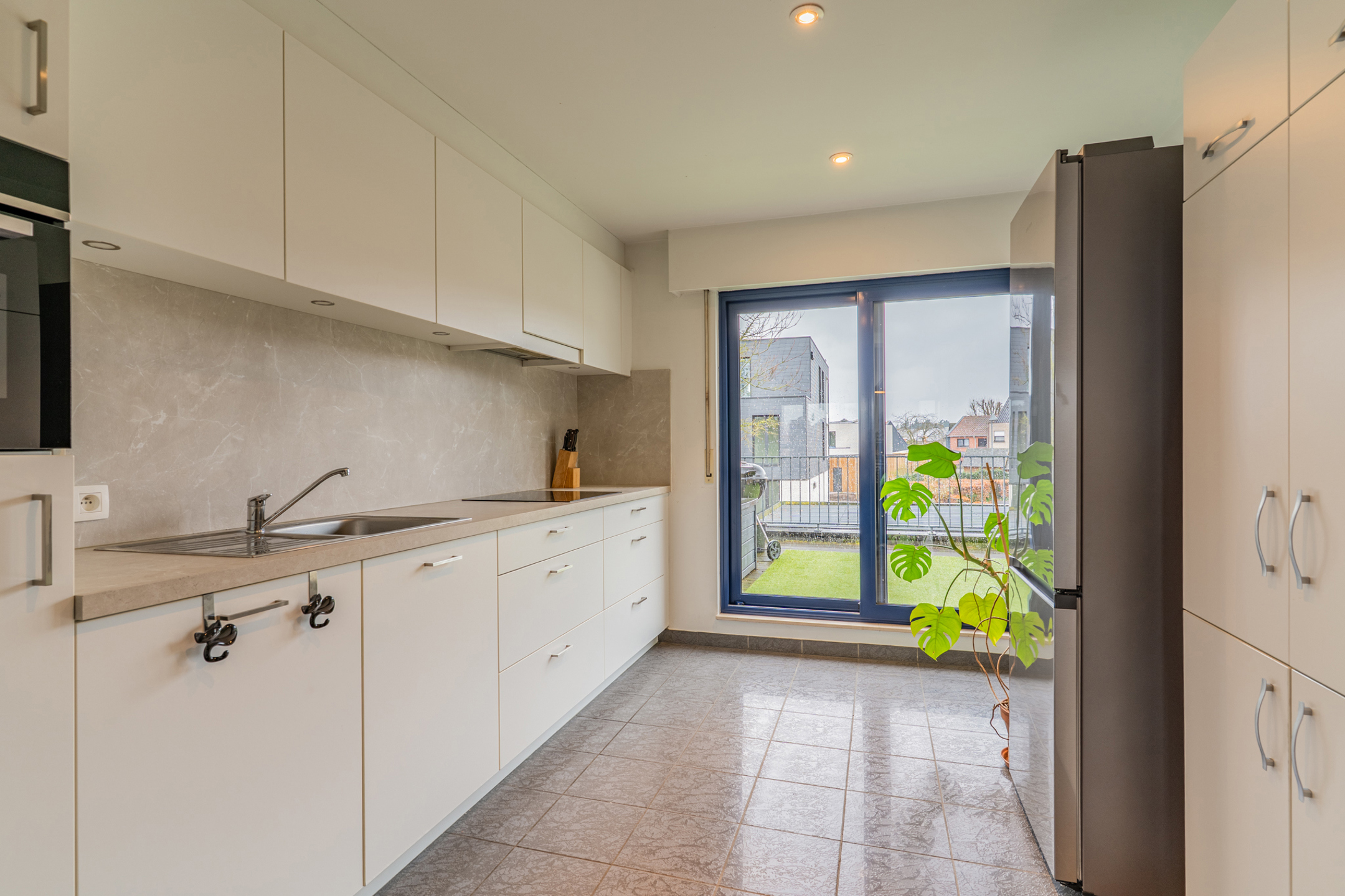 Appartement met 2 slaapkamers en garage in Retie centrum - foto 5