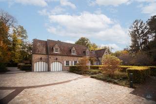 Voor meer informatie, extra foto’s of om een bezoek in te plannen, contacteer Gil via 016 792 900 of gil.christiaens@homixx.beOntdek het ultieme...