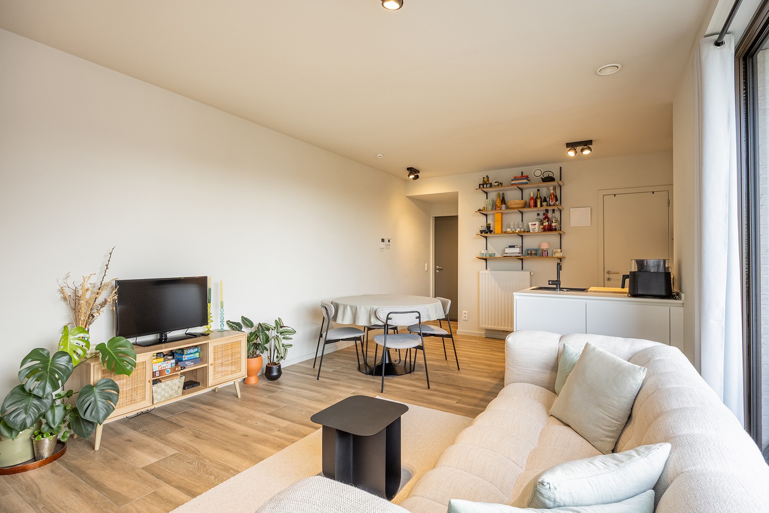 Recent 1 slpk appartement met ruim terras - photo 4