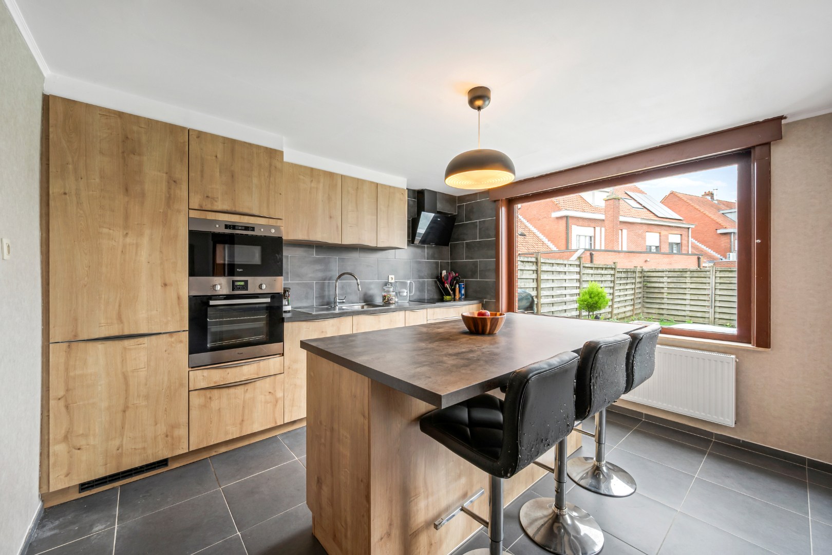 Instapklare woning met 3, mogelijks 4 slaapkamers, garage en tuin in Lauwe - foto 5