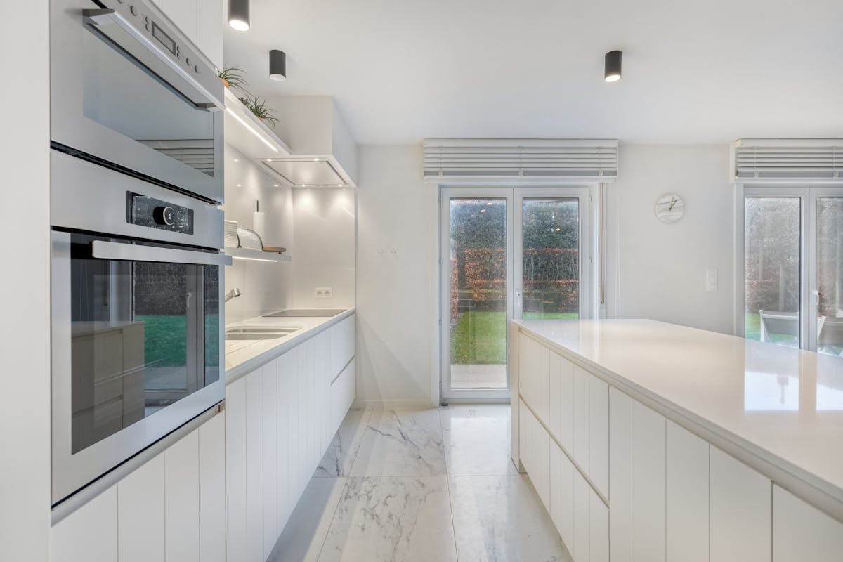 Gerenoveerde woning met praktijk in centrum Sint-Idesbald - foto 4