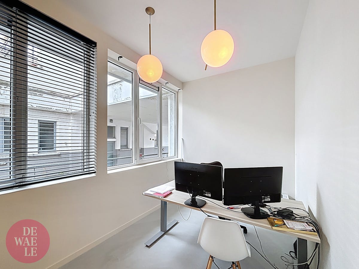 Moderne en ruime kantoorruimte te huur – 170 m² in Molenbeek - foto 4