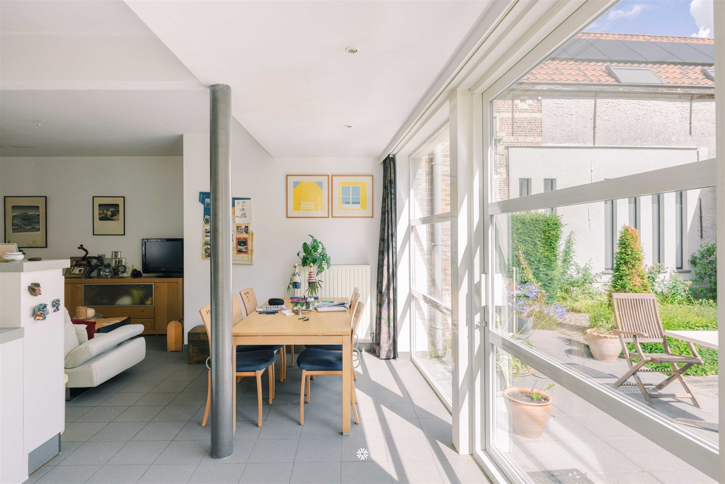 Ruim gelijkvloers appartement met historische binnentuin in Vrasene - foto 4