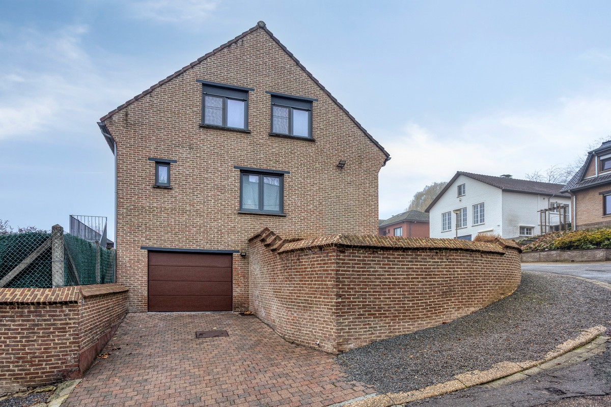 Zeer ruime villa van ca. 475m² - 6 kamers - 3 badkamers (mogelijks kangoeroewoning) nabij centrum Overijse - foto 2