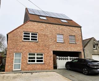 Deze woning is gelegen op een zeer mooi perceel van 12a87ca, oost georiënteerd. Gelegen in een rustige straat nabij de dorpskern van...