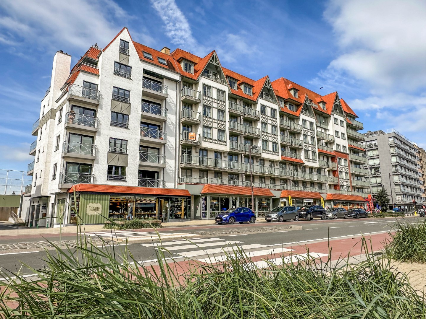 Dubbele garage met extra staanplaats op topligging in Oostduinkerke-Bad - foto 1