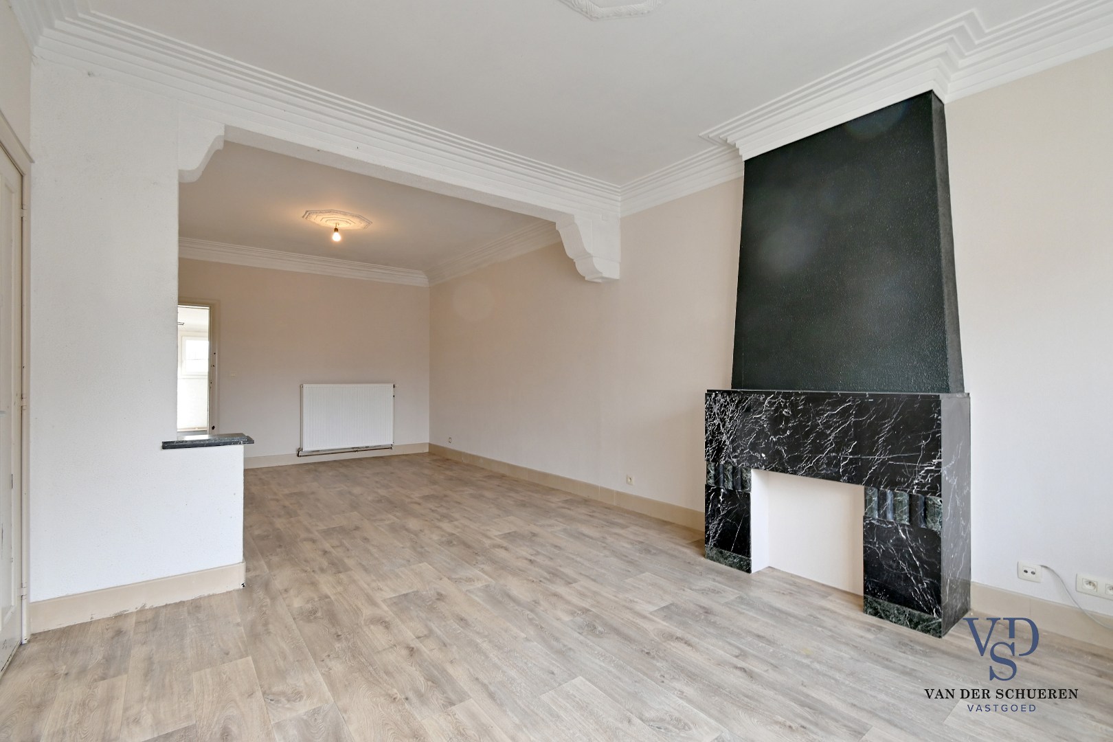 Te renoveren woning in centrum Balegem. - foto 1