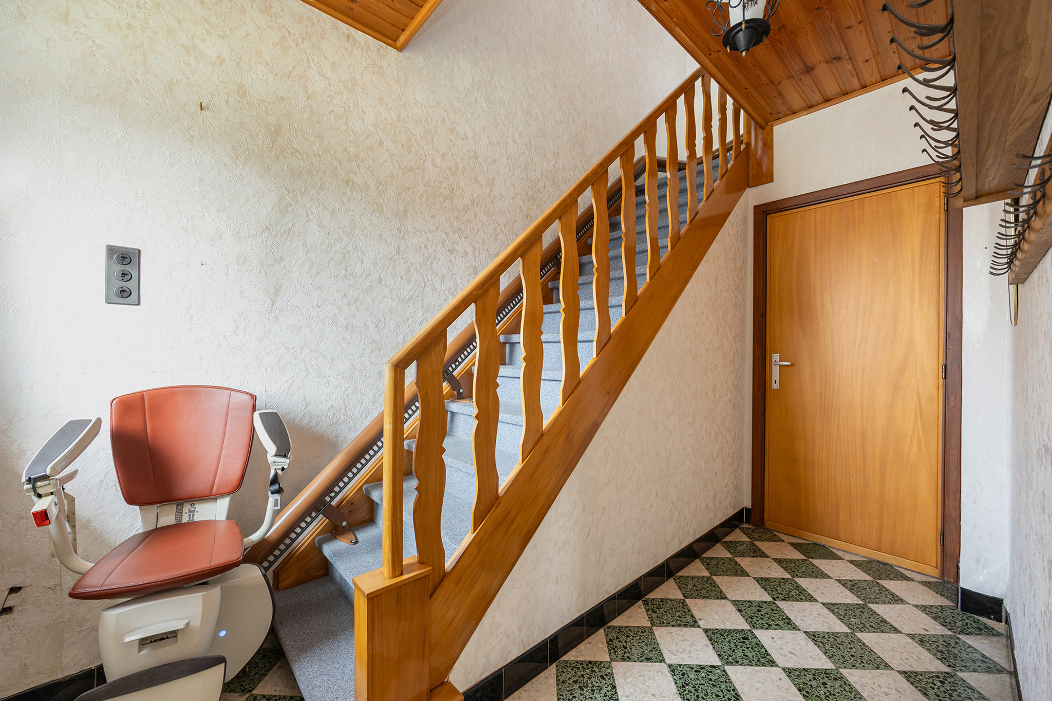 Steeds goed onderhouden woning met vele mogelijkheden - foto 4