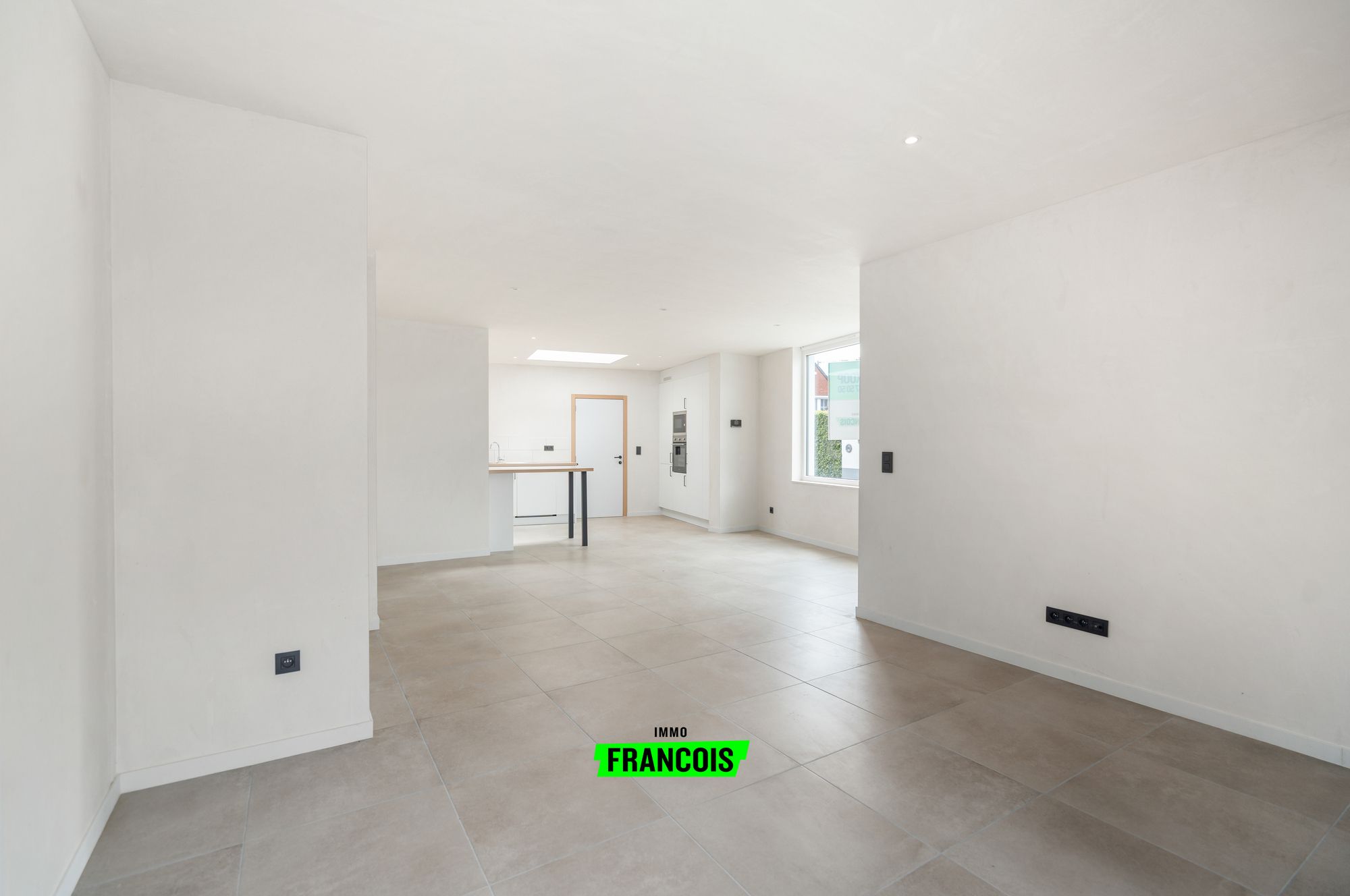 Gerenoveerde en uiterst energiezuinige woning in Lievegem - foto 2