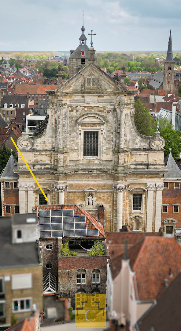 Herenwoning op idyllisch plein aan de Sint-Walburgakerk - photo 2