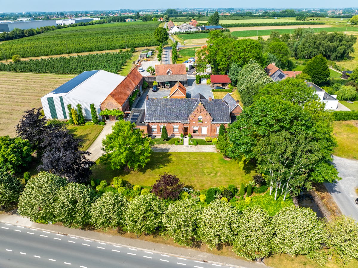 Propriété unique à vendre à Sint-Eloois-Winkel - photo 2