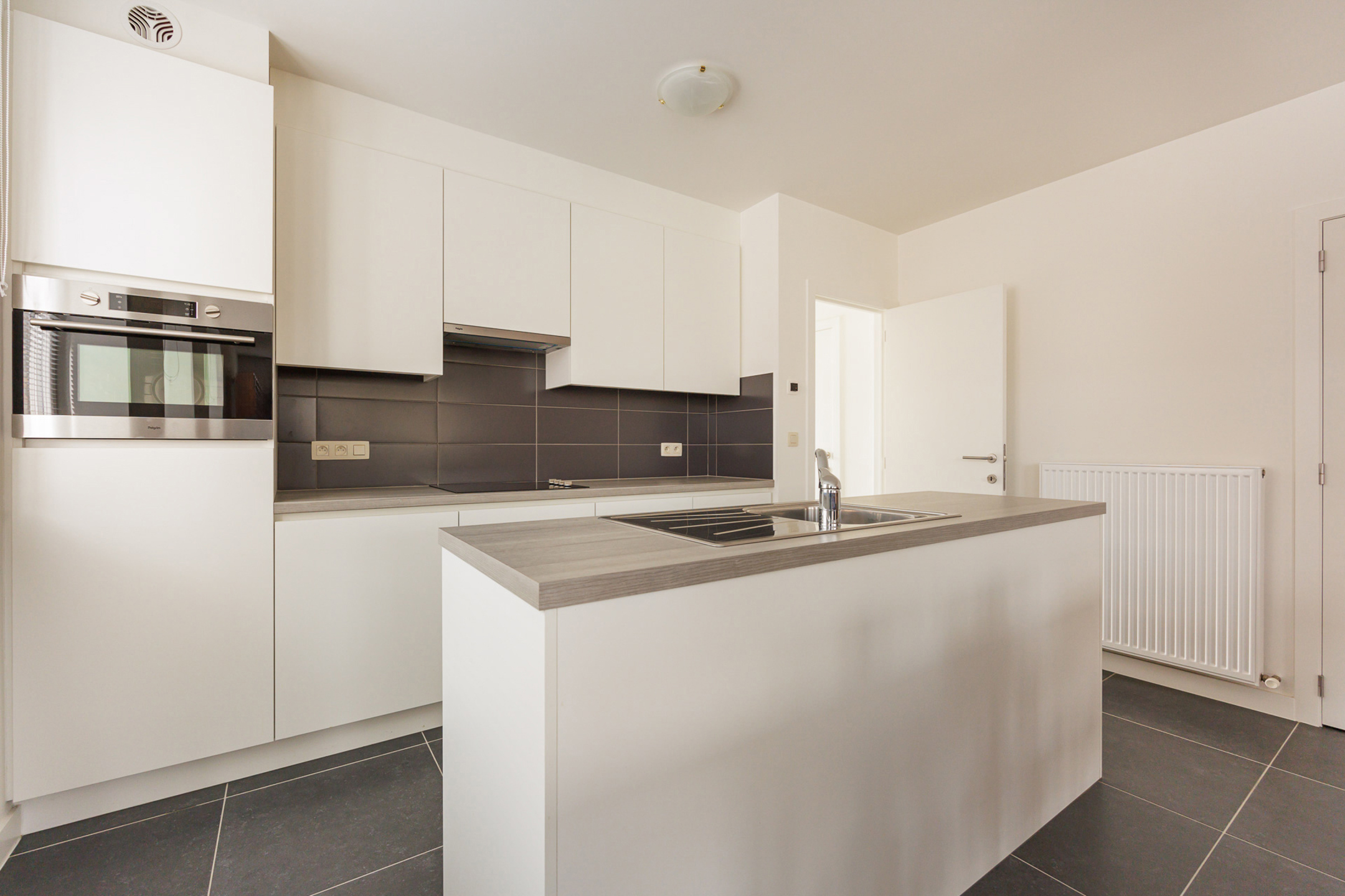 App met 2 slpks, bureau, terras, garage. EPC 73 kWh/m² (A) - foto 3