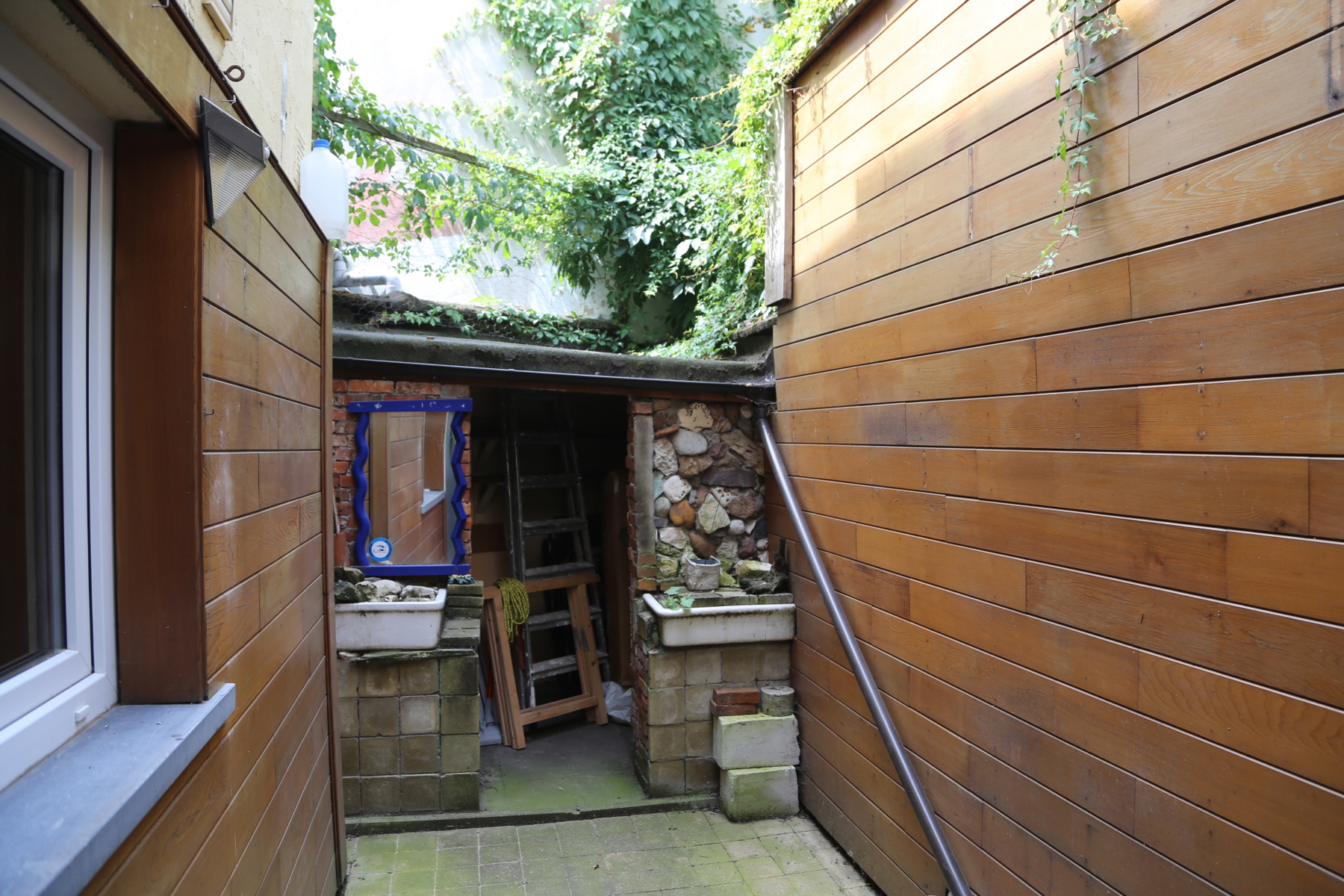 Zeer ruime woning met koer in toffe buurt! - foto 5