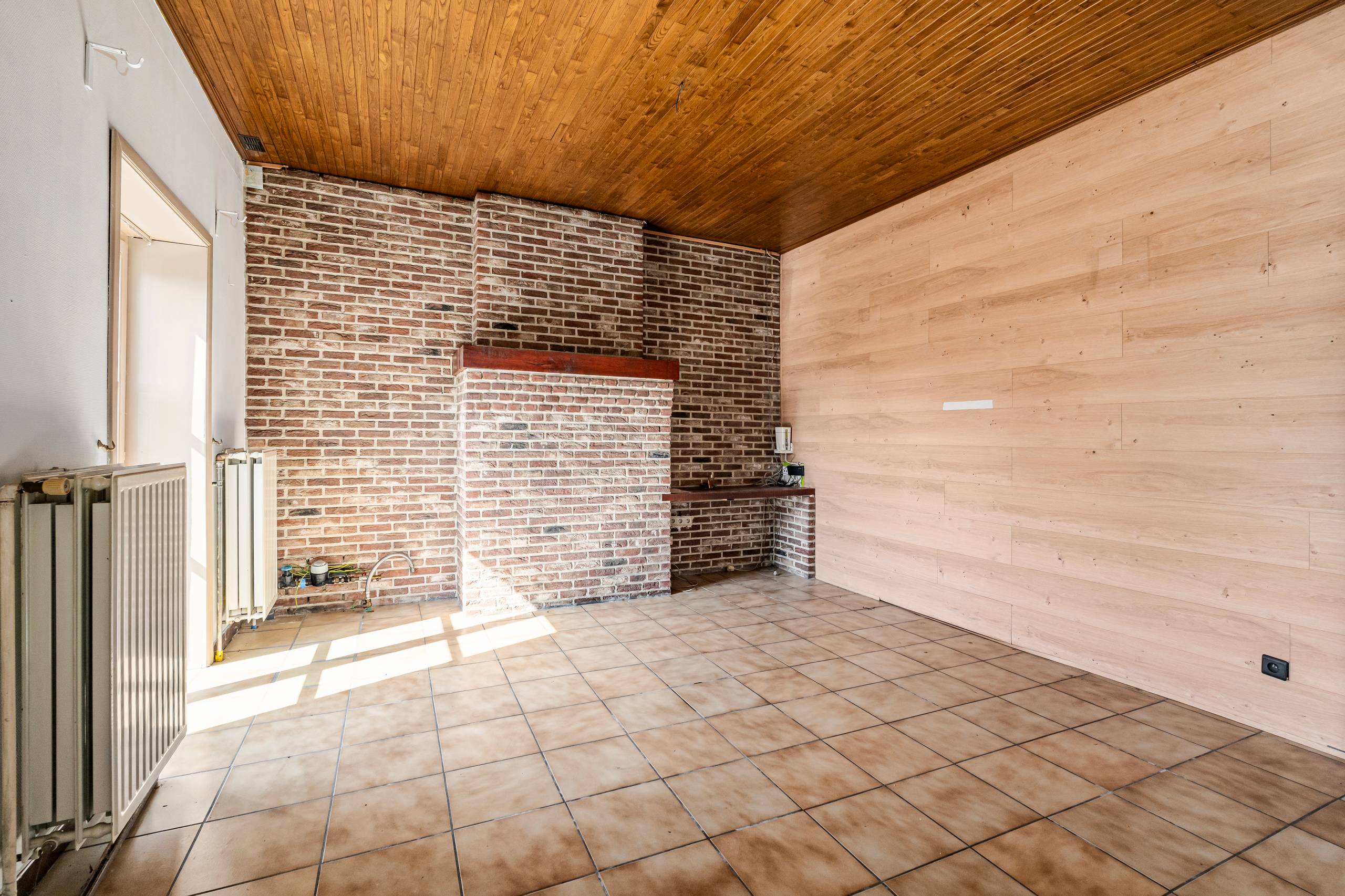 Vergund renovatieproject met 3 slaapkamers en tuin - foto 5