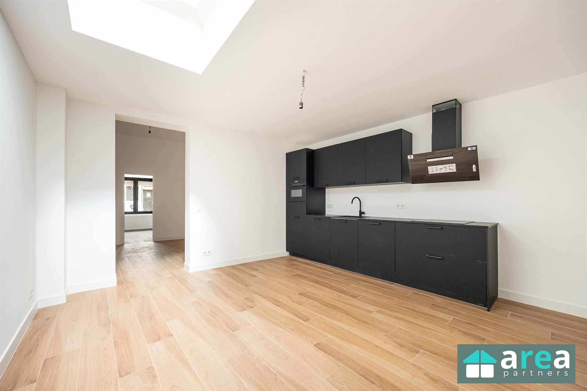 Modern gerenoveerd gelijkvloers appartement! - foto 4