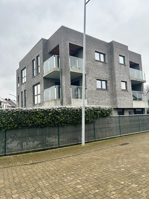 Modern appartement met ruim terras en parking! - foto 2