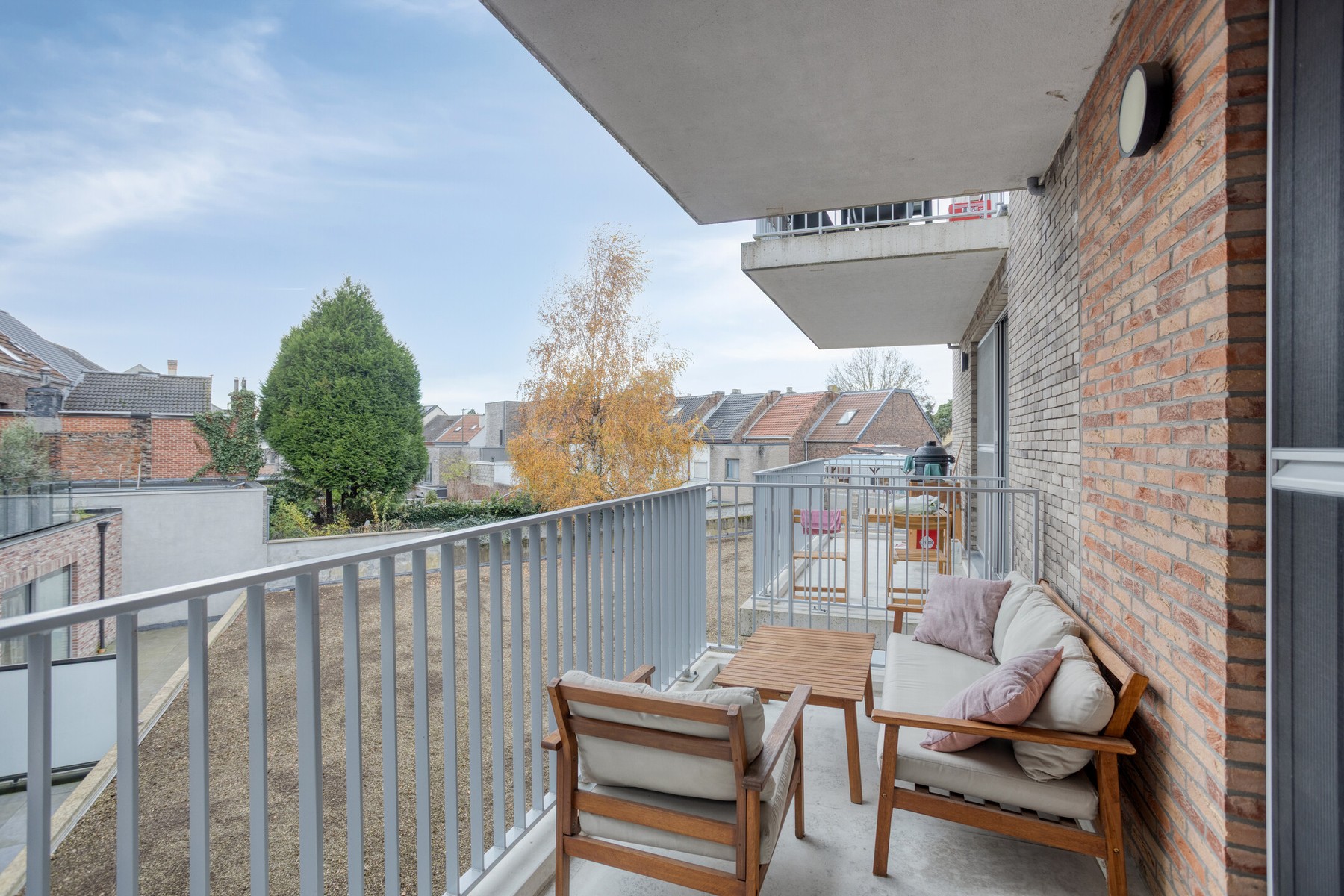 Modern appartement met twee slaapkamers en autostaanplaats nabij het centrum - foto 5