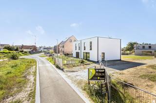 Woonproject Gabriëlsdijk / 1-Meilaan bestaat uit 9 zeer energiezuinige nieuwbouwwoningen en 1 bouwgrond, rustig gelegen nabij alle faciliteiten en...