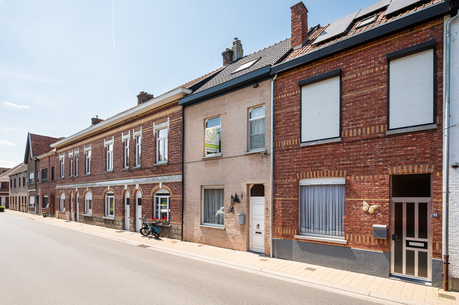 Ruime woning met potentieel en gunstige ligging te Eeklo - foto 2