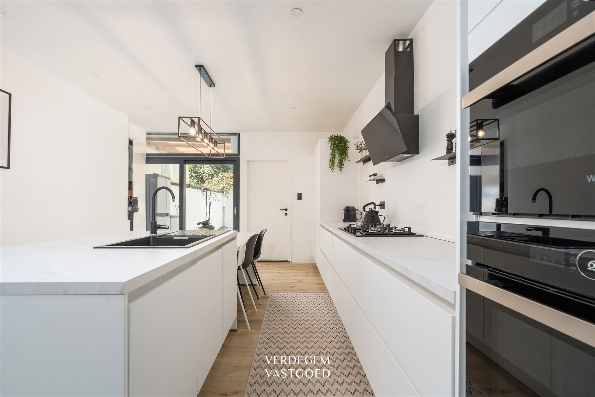 Instapklare en gezellige woning met 3 slaapkamers en fijne buitenplek - foto 4