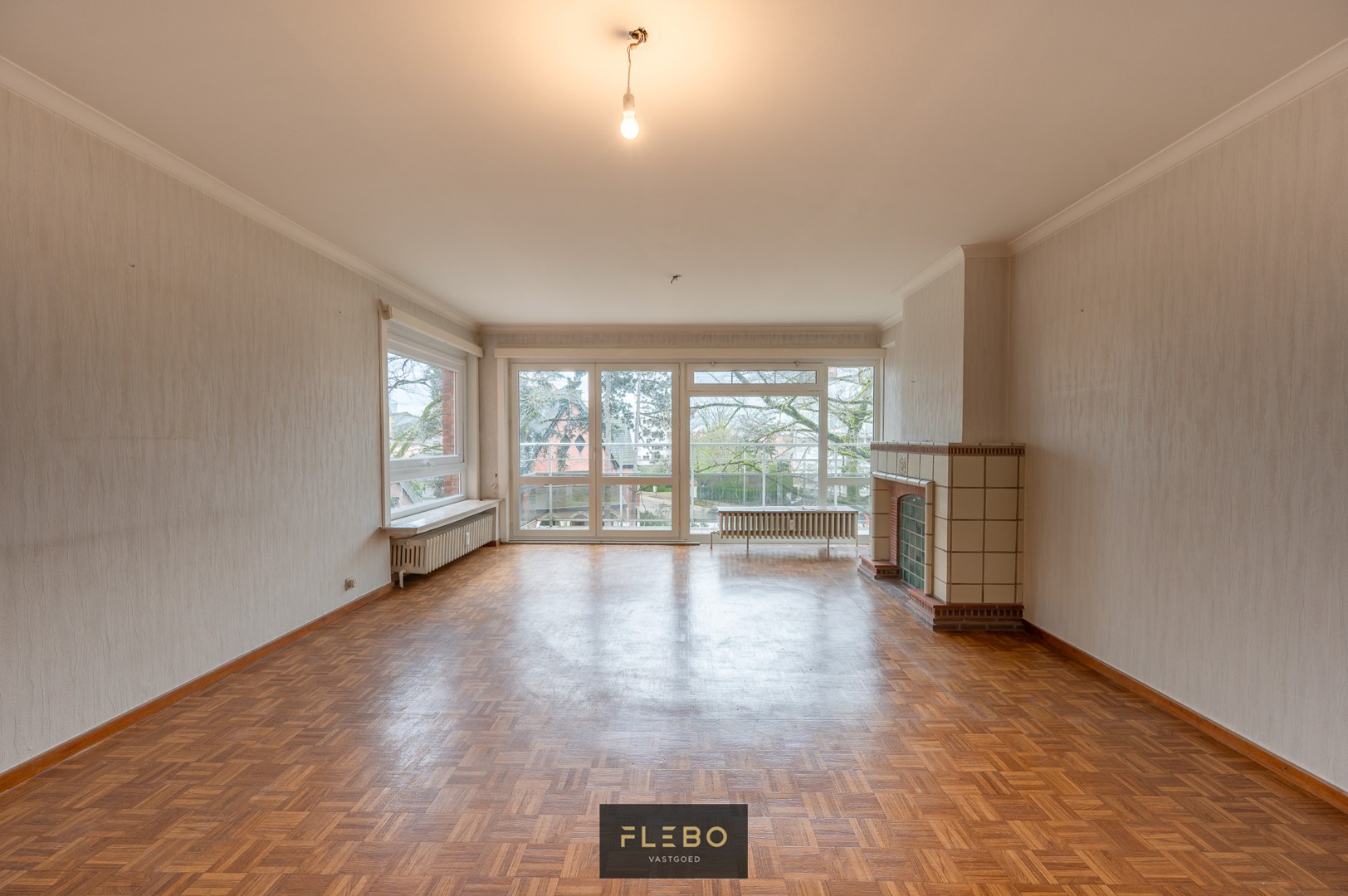 Aangenaam, lichtrijk appartement op centrale locatie te Sint-Andries! - foto 1