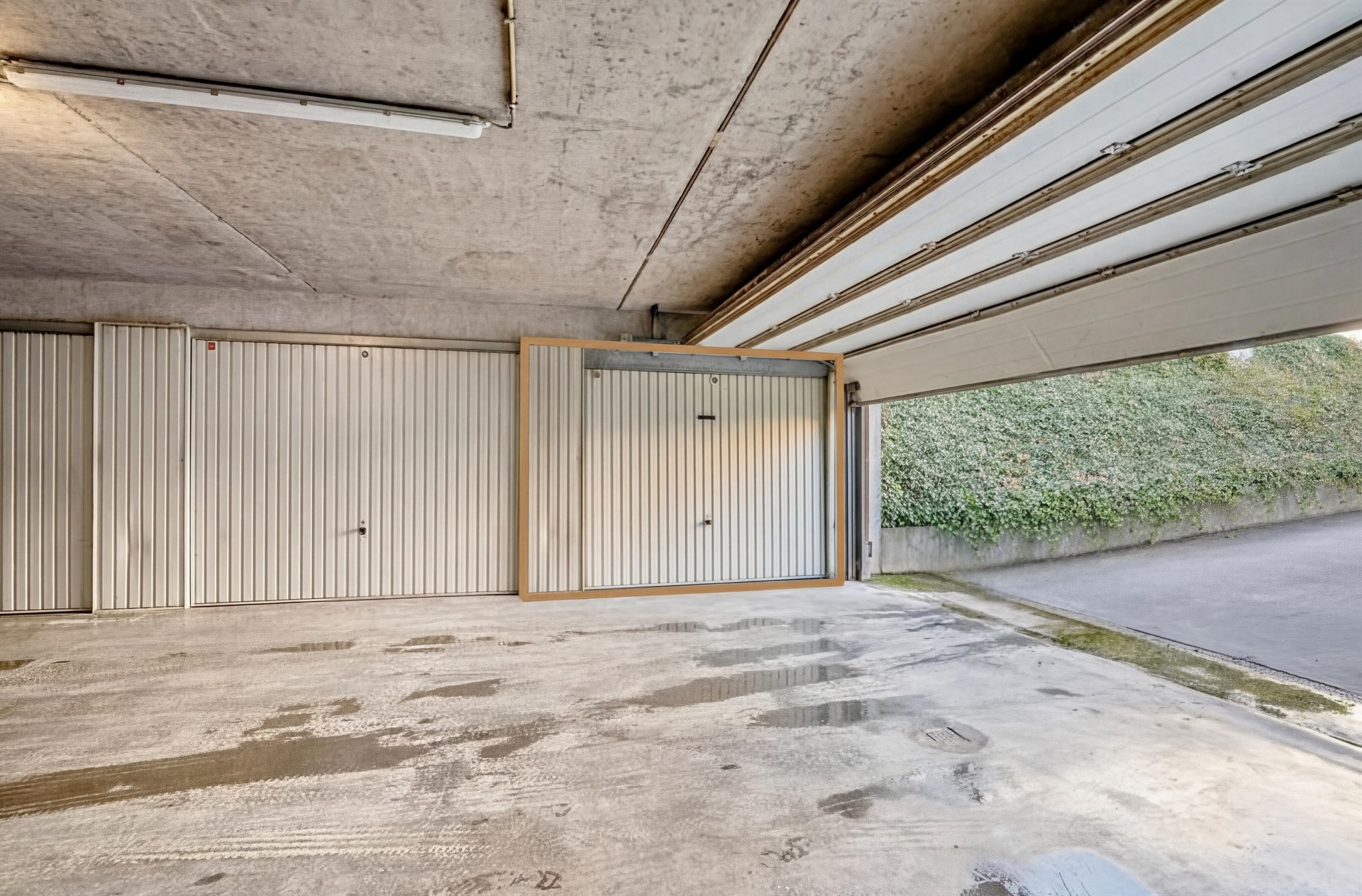 Garage à louer à Alost