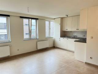 Practical one-bedroom apartment within walking distance to stores, restaurants, the Herb Garden, schools, and public transportation.Discover...