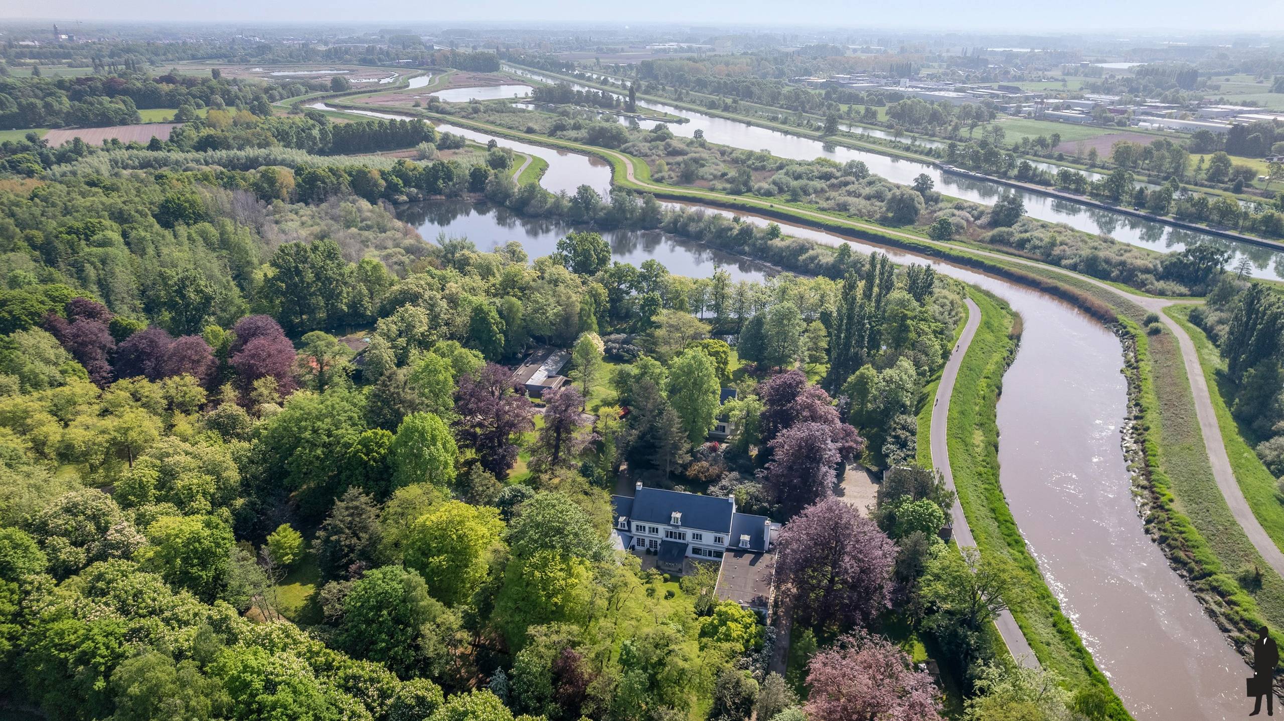 Te renoveren villa op domein Hof Van Lachenen te Lier - foto 3