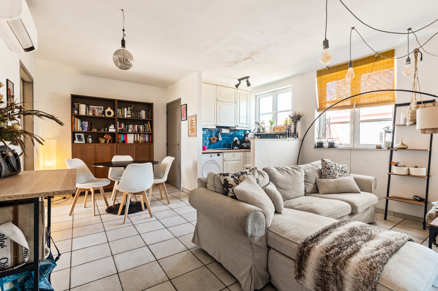 Dakappartement met twee slaapkamers en ruim terras (27m²) in het centrum van Broechem! - foto 4