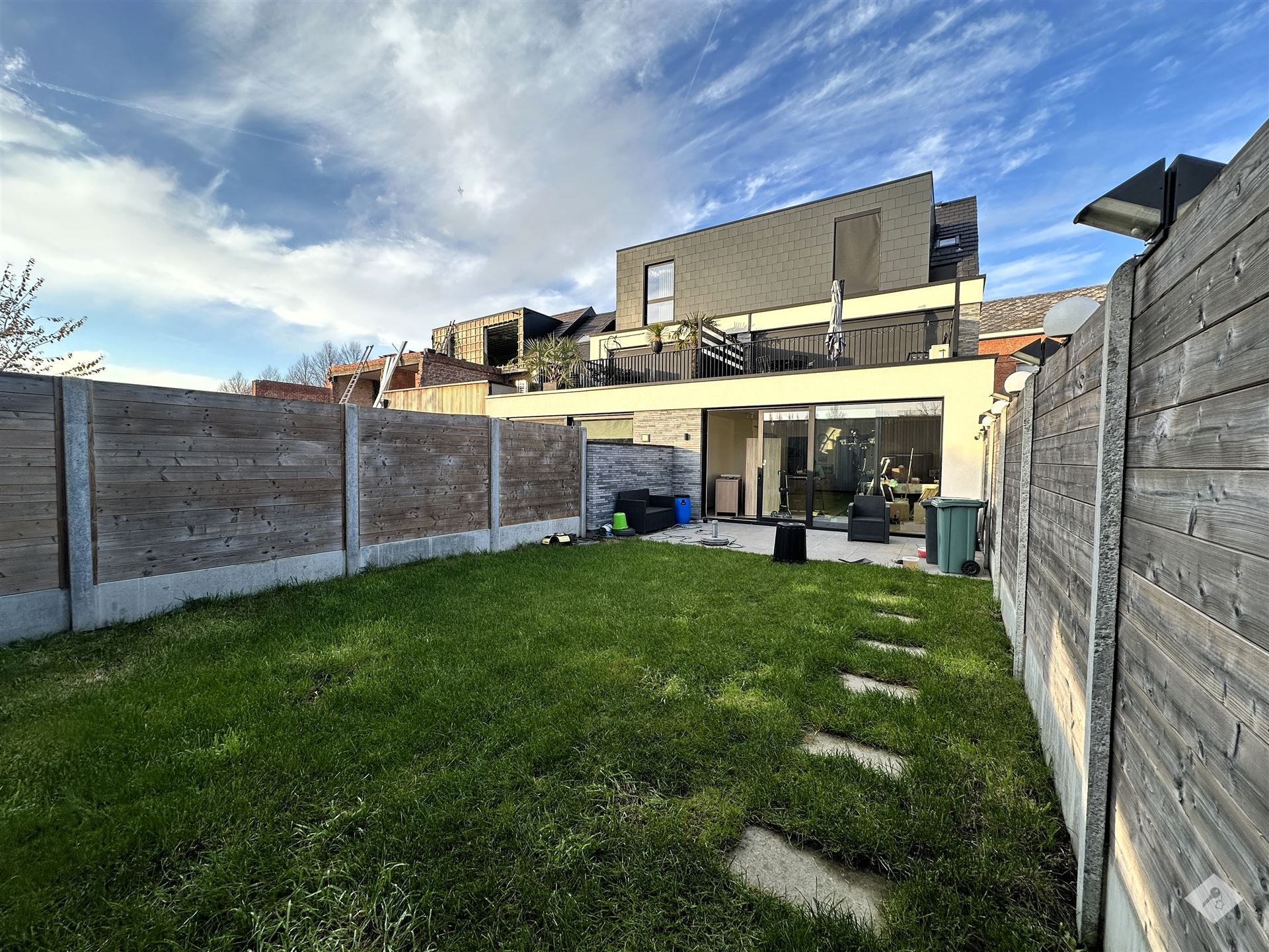 Prachtig gelijkvloers appartement met tuin in hartje Buggenhout - foto 1