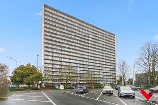 Licht en ruim appartement met panoramisch zicht over LeuvenOp de 17e verdieping bevindt zich dit aangename en goed ingedeelde appartement met een...