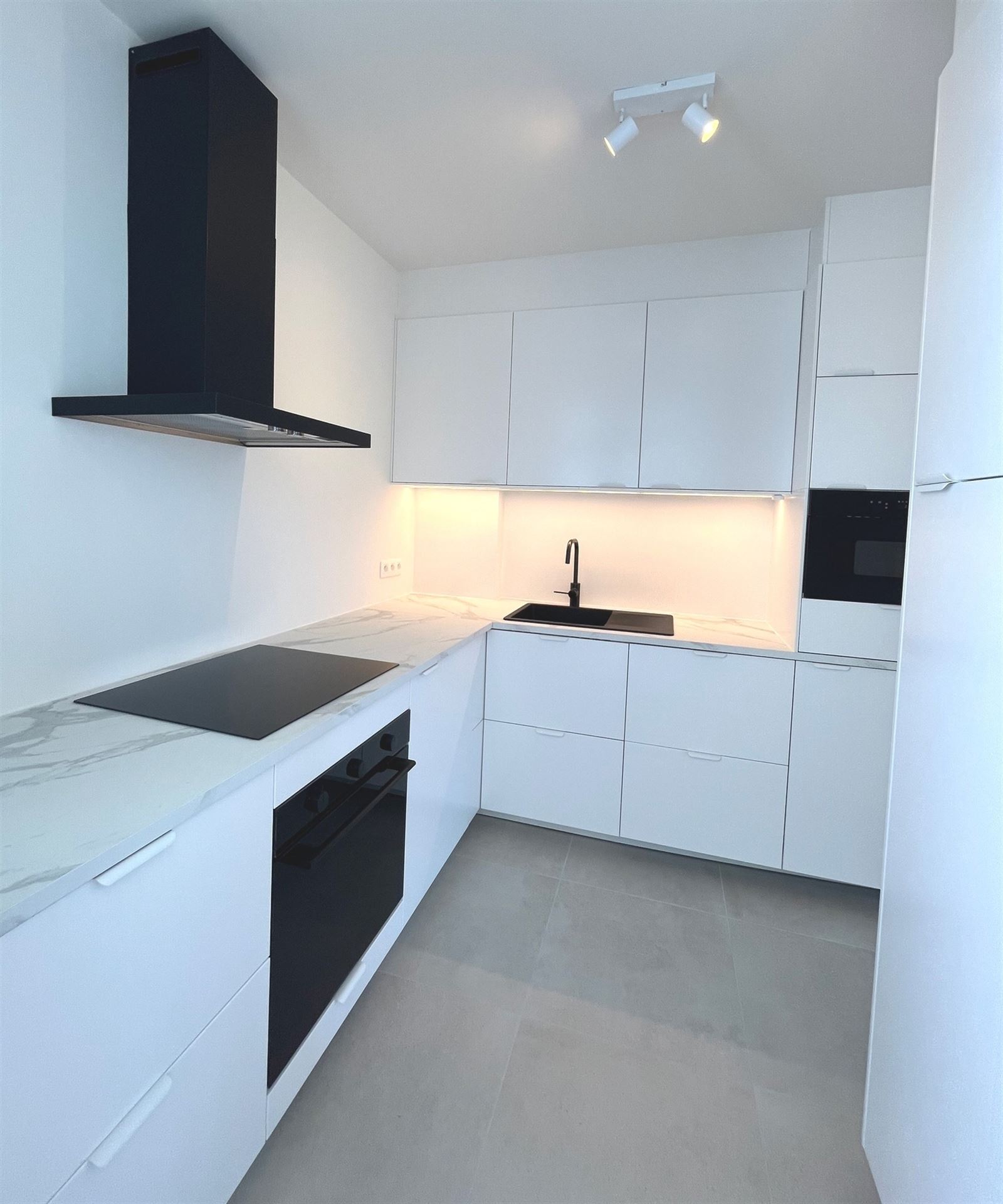 Appartement à vendre à Berchem avec 2 chambres - photo 4