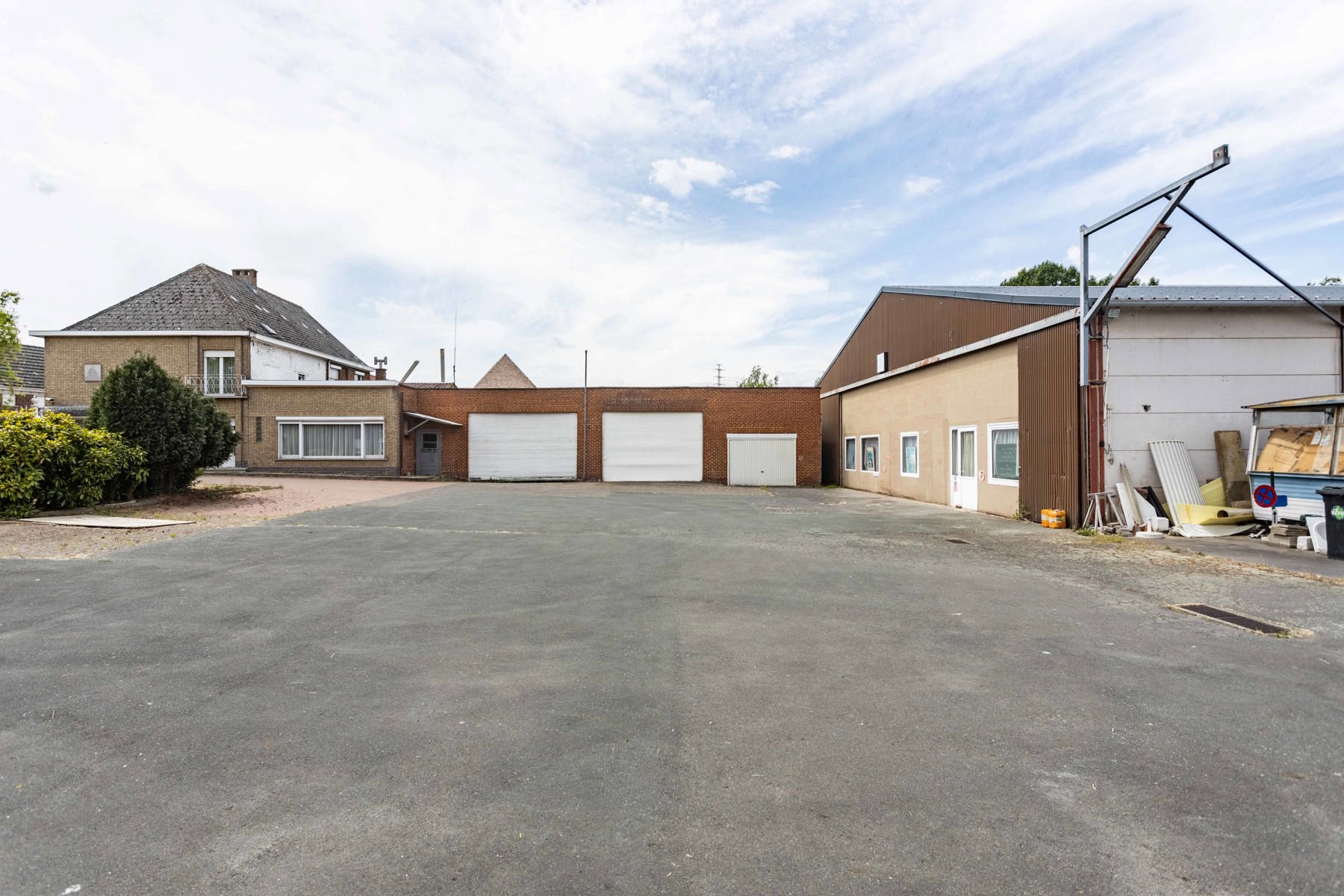 Woning met 4 slaapkamers + garage - foto 4