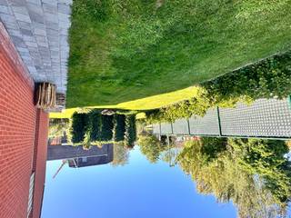 Charmante halfopen gezinswoning met tuin, garage en zolder – rustige ligging in RoeselareOp zoek naar een comfortabele huurwoning in een rustige...