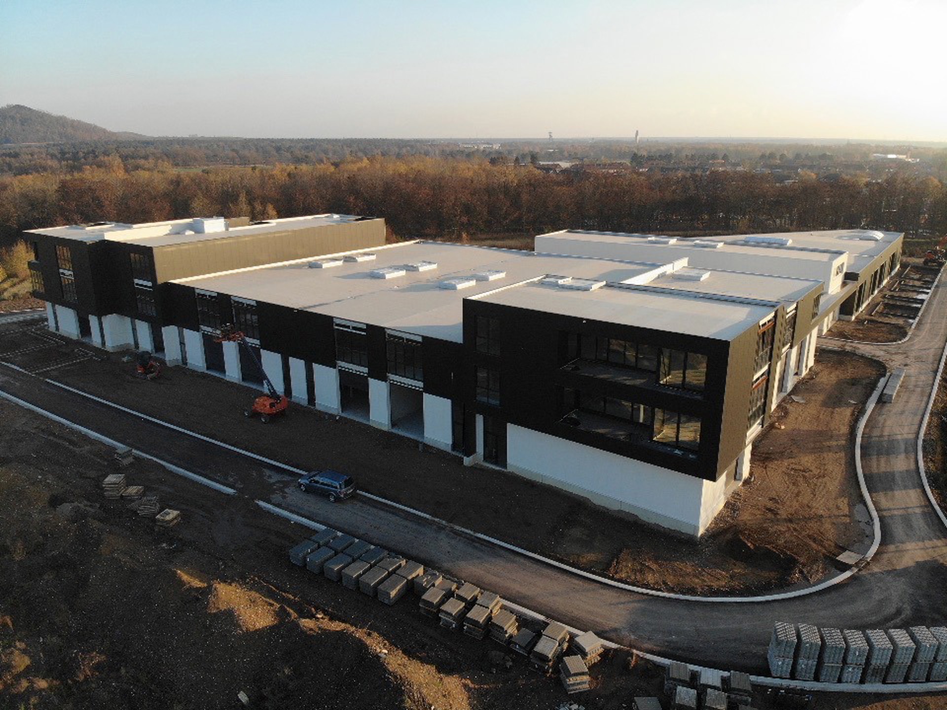 Commercial for sale in Genk - photo 1