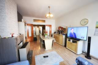 Op zoek naar een ruim appartement op een rustige, maar centrale ligging in Oostende? Dit gelijkvloers appartement van 73 m² bevindt zich in...