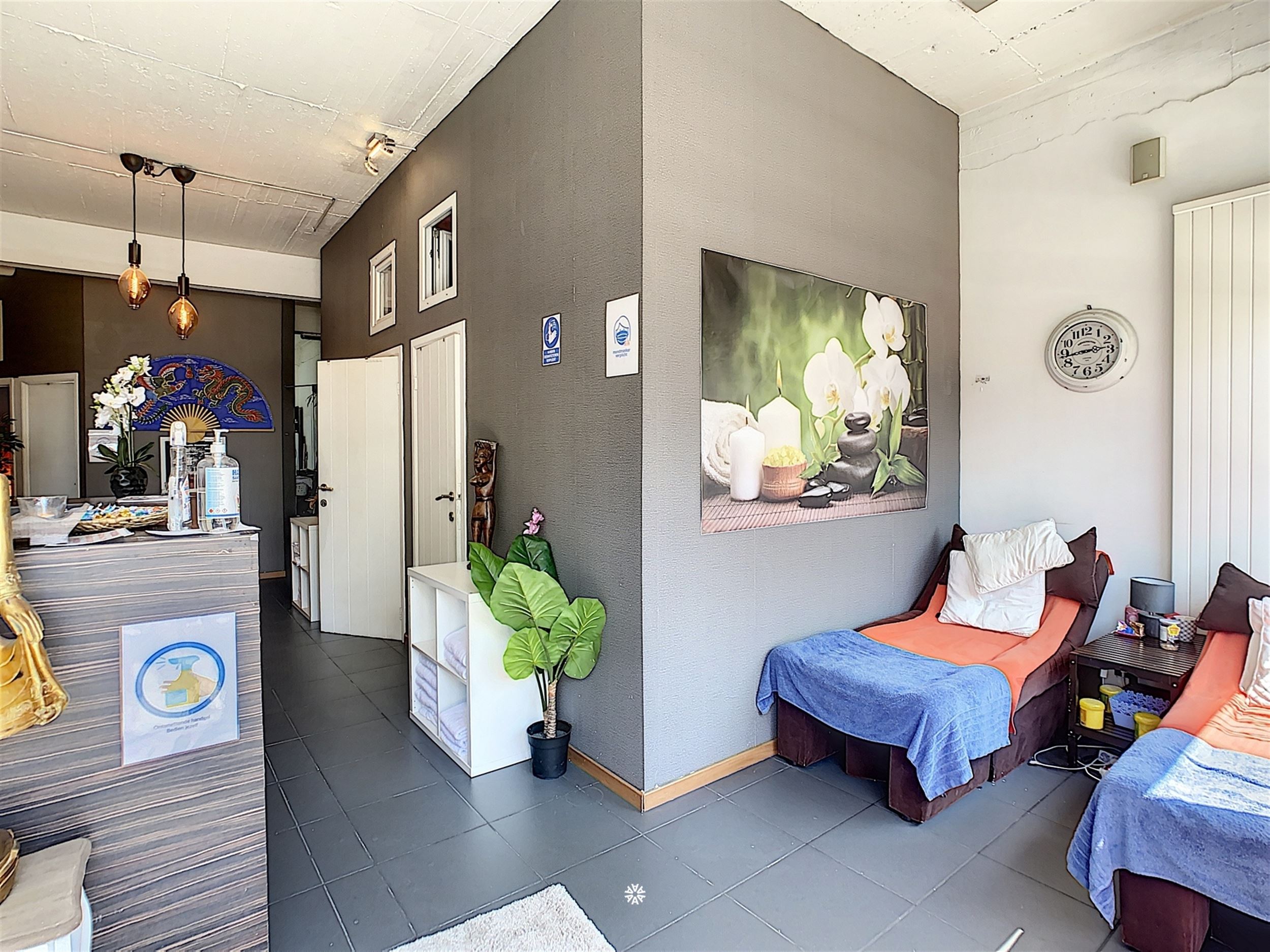 Commercial for sale in Sint-Niklaas - photo 2