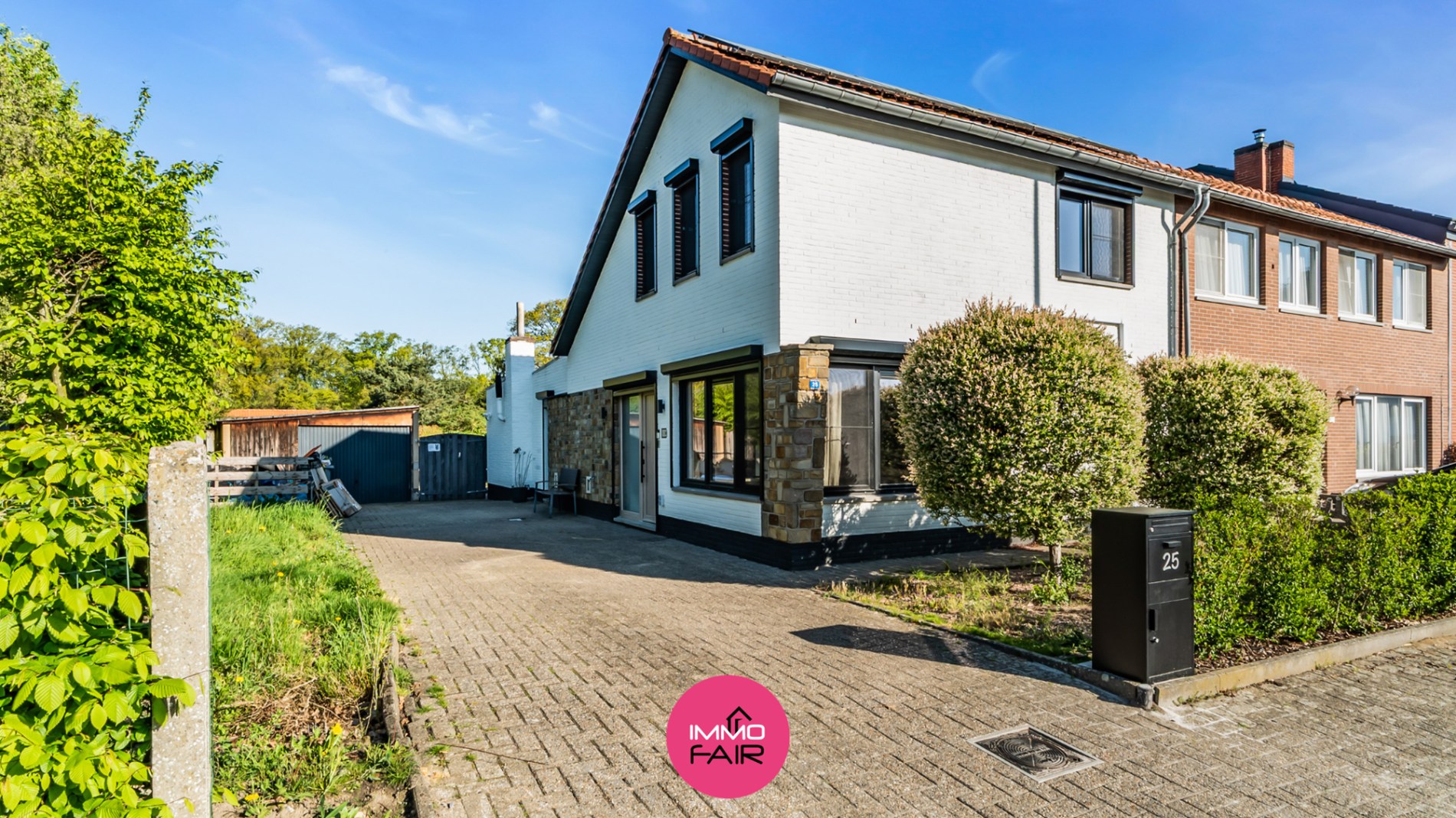 Grotendeels gerenoveerde woning in bosrijk gebied! - foto 2