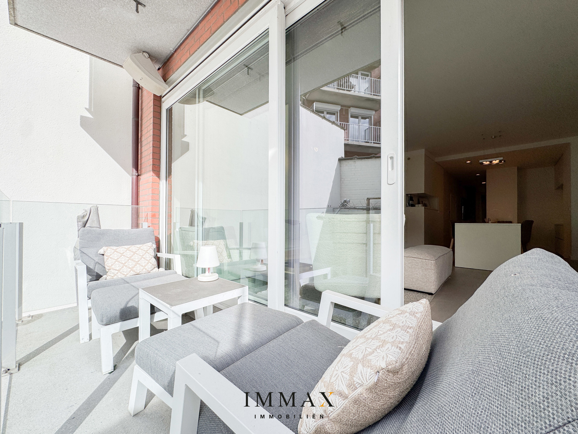 Uniek gelijkvloers appartement met extra benedenverdieping, terras en tuin - foto 5