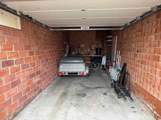 Garage for sale in Sint-Niklaas